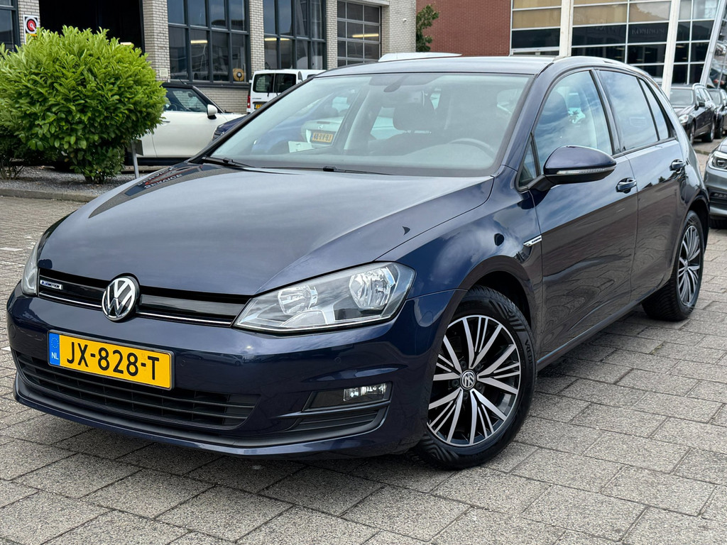 53930208