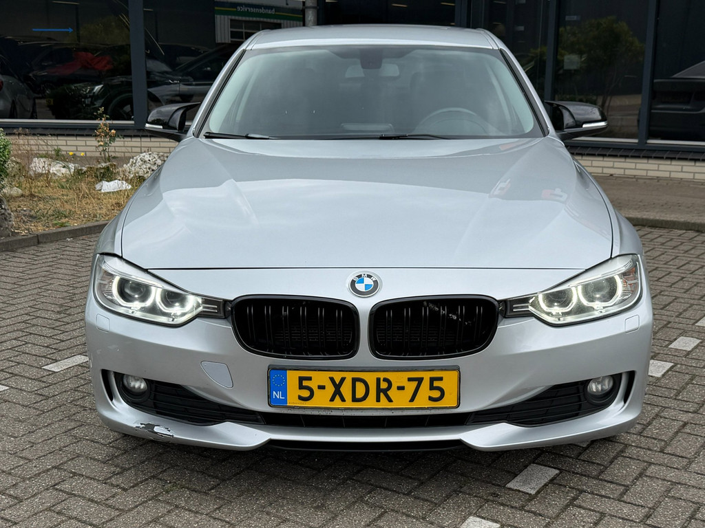 55973426-9.jpg