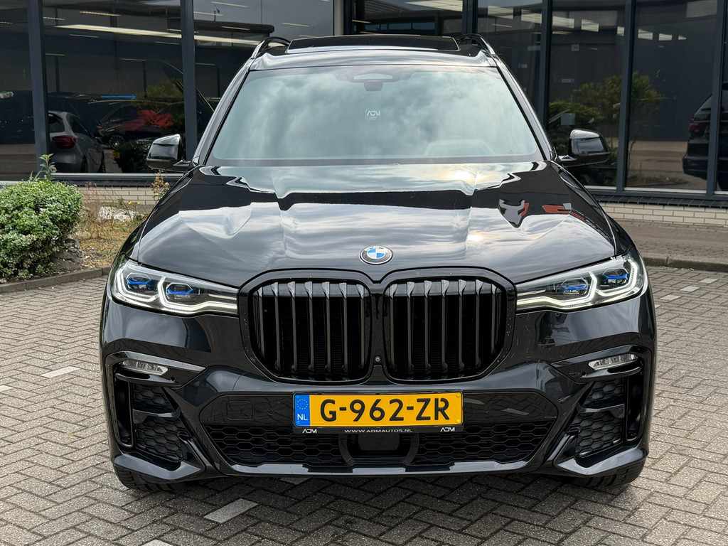 55973919-11.jpg