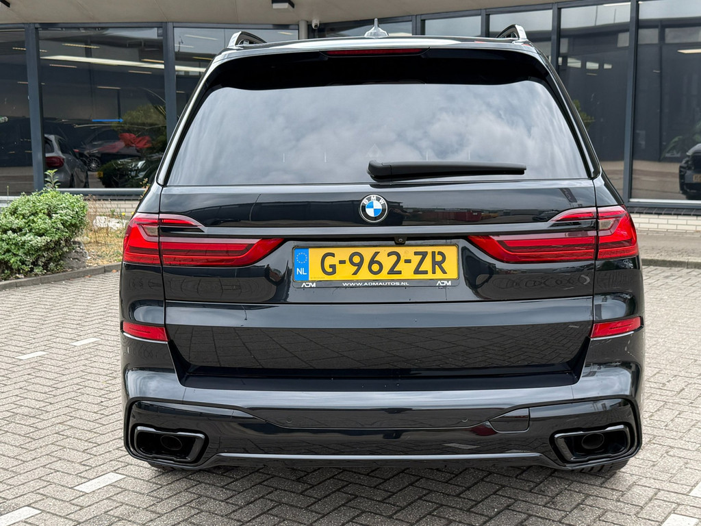 55973919-15.jpg